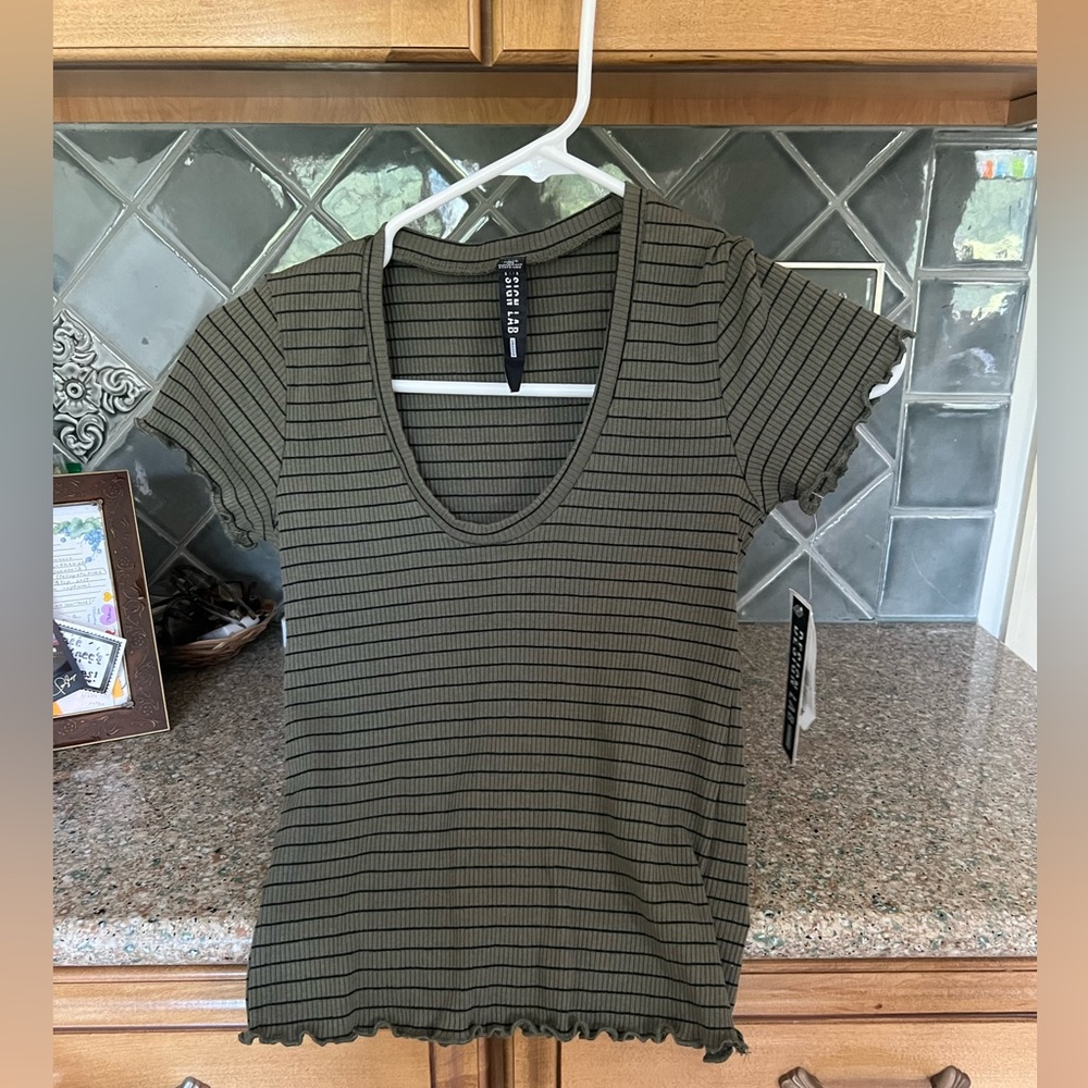 Design Lab T Shirt , NWT